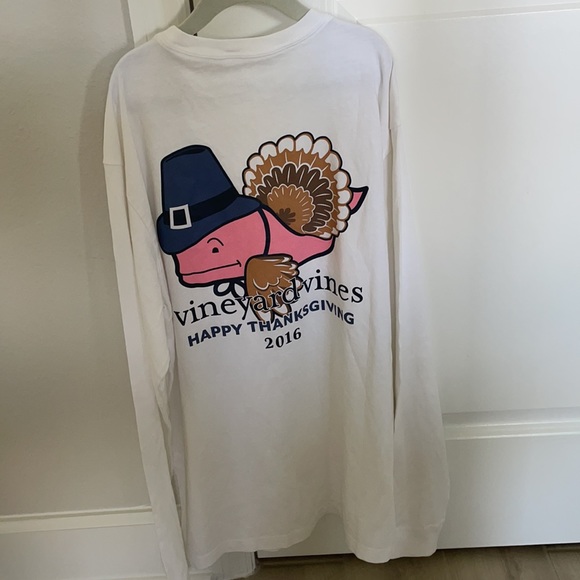 NWT Vineyard Vines long sleeve - Picture 3 of 3